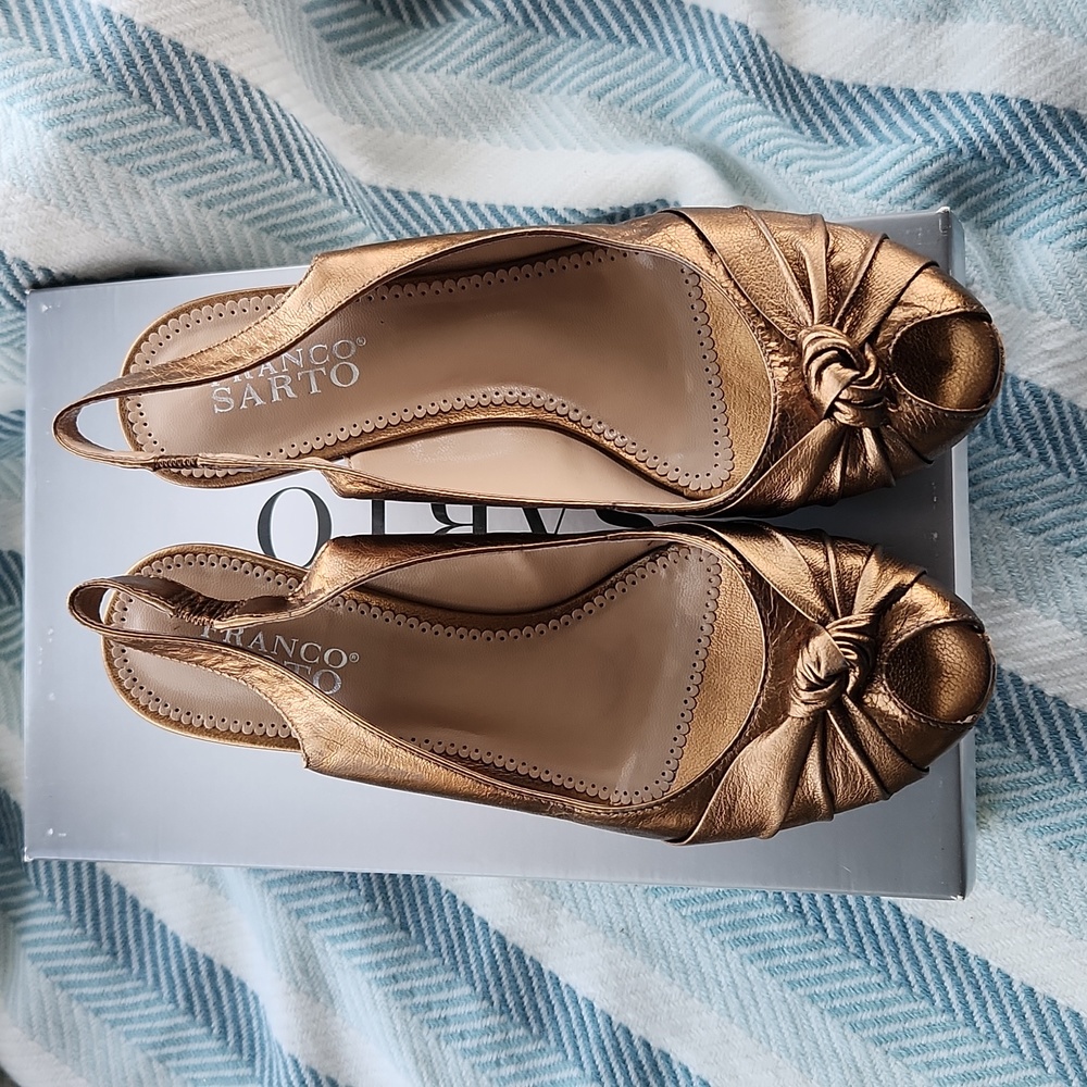 Bronze Cork Wedge Sandles - Picture 2 of 5